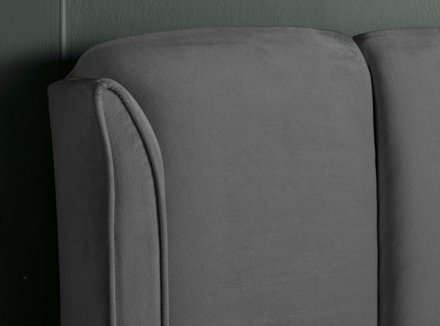 Aurora Velvet Ottoman Bed – Art Deco Winged Headboard with Foot-End Storage